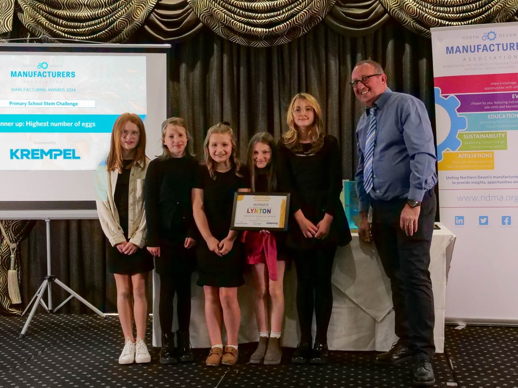 Lynton School collecting their 2024 runner up certificate for the NDMA STEM challenge